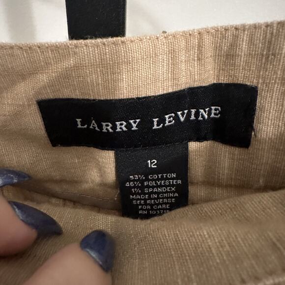 Khaki Larry Levine Cotton Capri Pants With Enamel Buttons Sz 12 - Picture 2 of 3